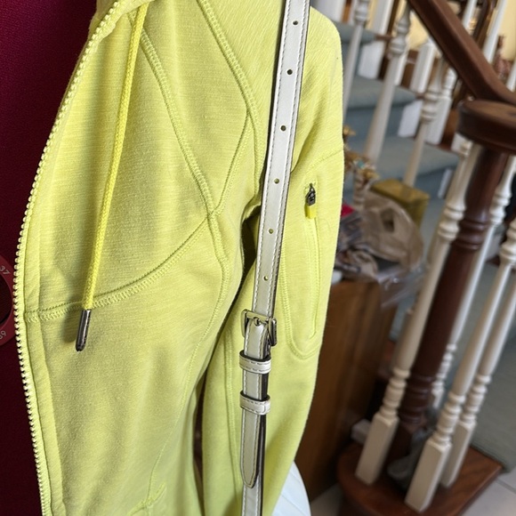 Michael Kors Shoulder bag crescent shaped quilted front leather white
Silv - Picture 5 of 13